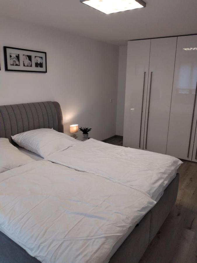 Roschbach Ferienwohnung Trunk Direkt An Den Weinbergen, Parkplatz, Terrasse Mit Grill Und Lounge מראה חיצוני תמונה